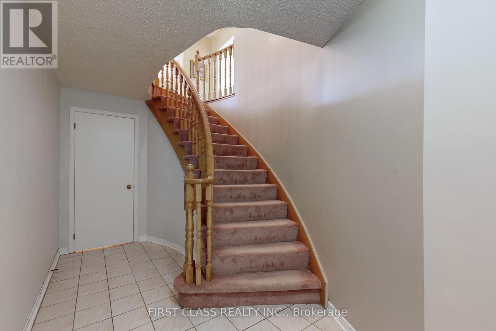 7 Kenpark Avenue, Brampton, Ontario  L6Z 3P4 - Photo 31 - W12455432