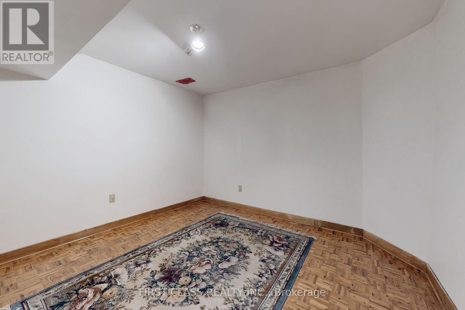 7 Kenpark Avenue, Brampton, Ontario  L6Z 3P4 - Photo 39 - W12455432