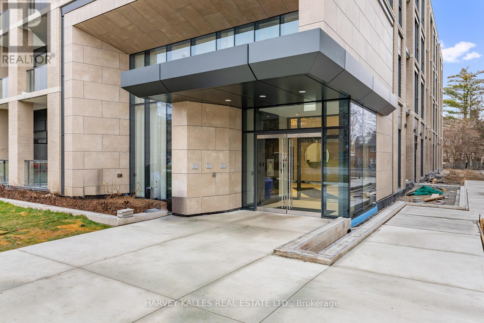 521 - 293 The Kingsway, Toronto, Ontario  M9A 0E8 - Photo 2 - W12455435