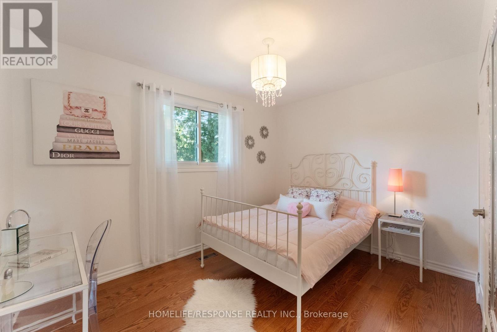 2112 South Millway, Mississauga, Ontario  L5L 1A6 - Photo 14 - W12455468