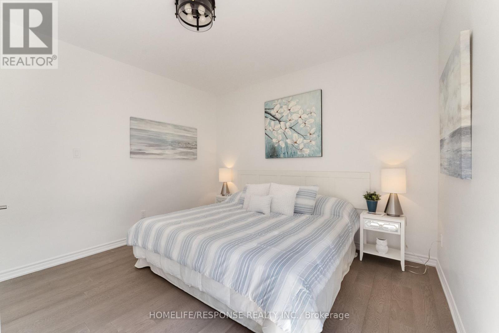 2112 South Millway, Mississauga, Ontario  L5L 1A6 - Photo 20 - W12455468