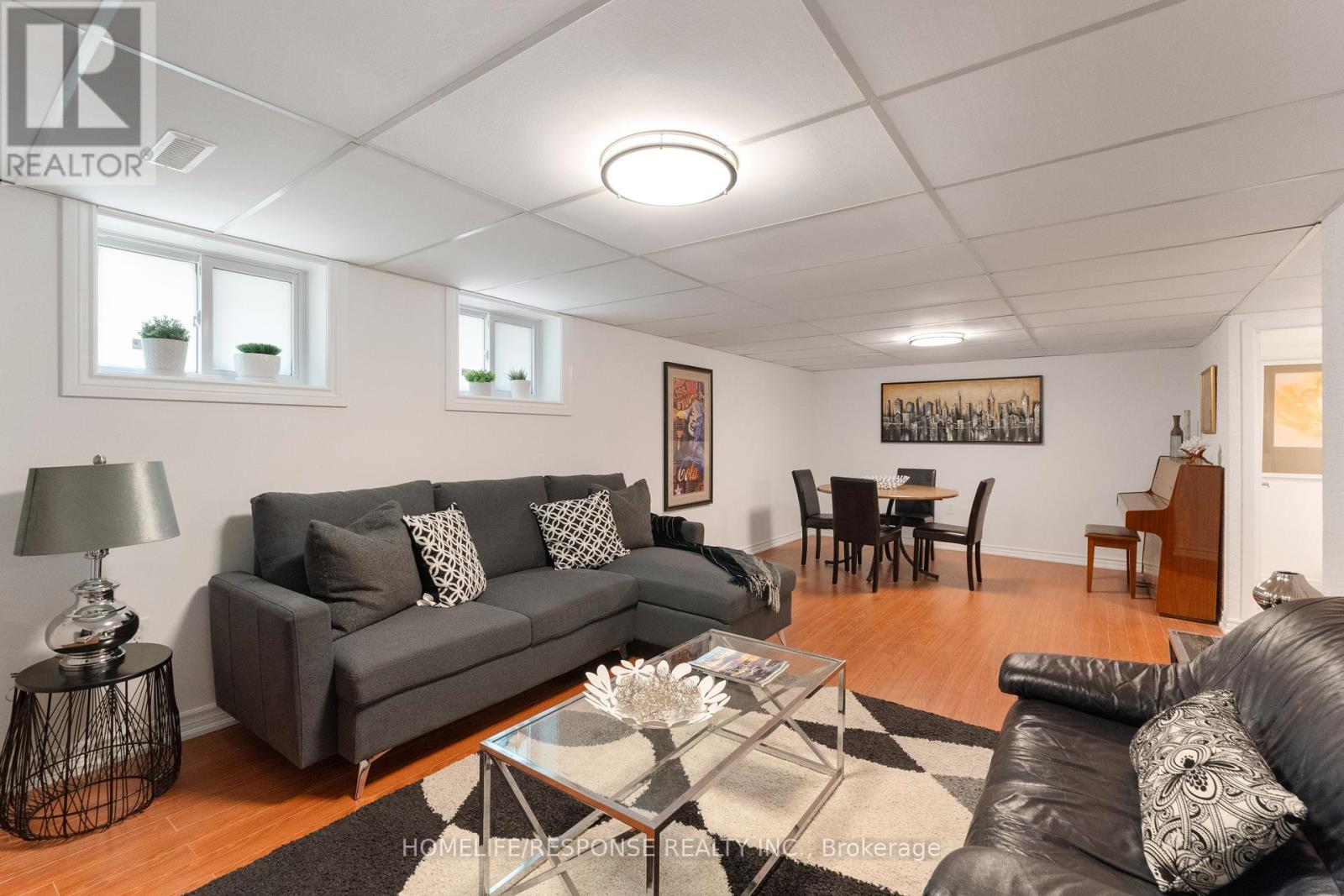 2112 South Millway, Mississauga, Ontario  L5L 1A6 - Photo 25 - W12455468