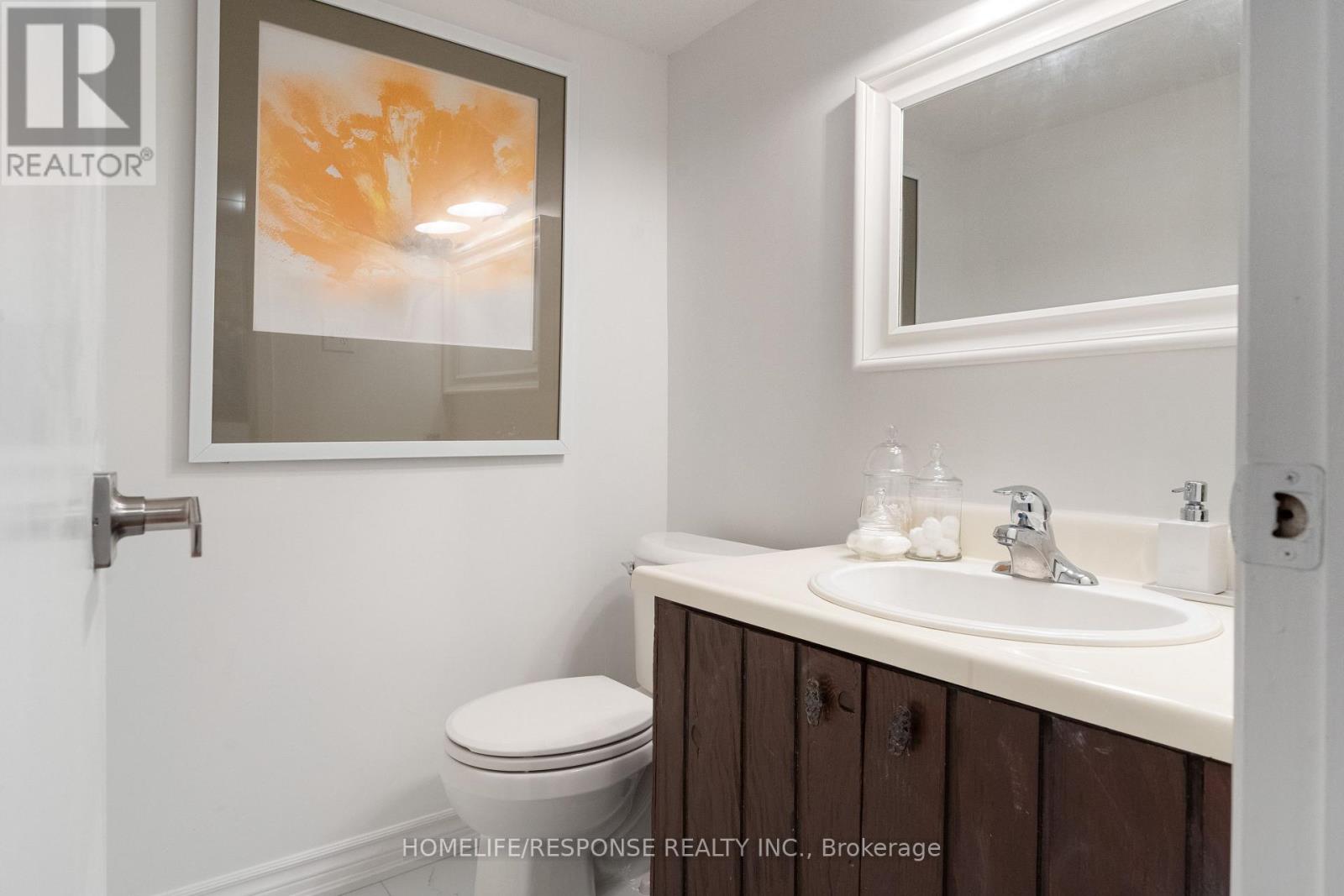 2112 South Millway, Mississauga, Ontario  L5L 1A6 - Photo 26 - W12455468