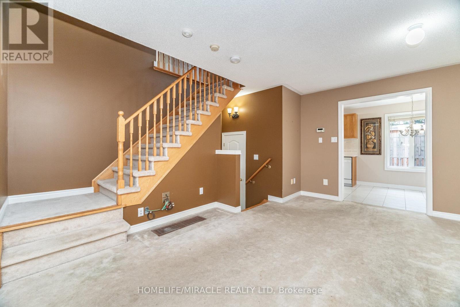7064 Walworth Court, Mississauga, Ontario  L5N 7L4 - Photo 25 - W12455472