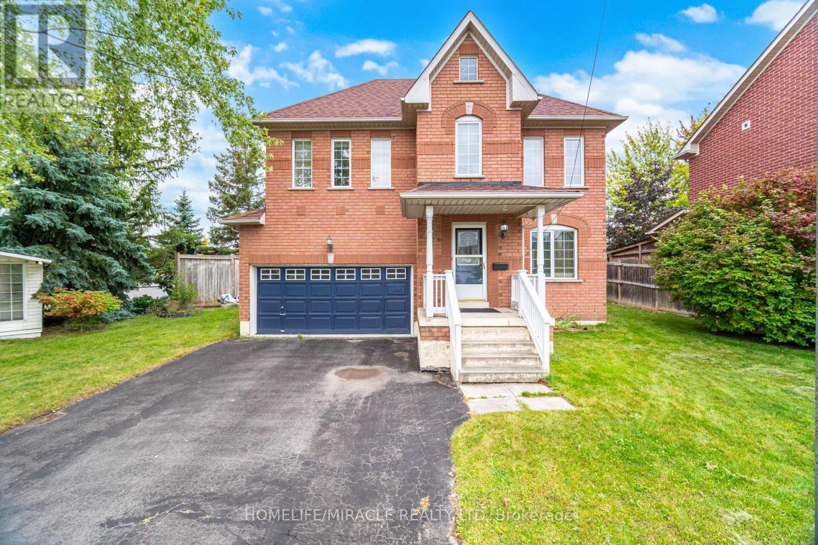 7064 Walworth Court, Mississauga, Ontario  L5N 7L4 - Photo 3 - W12455472