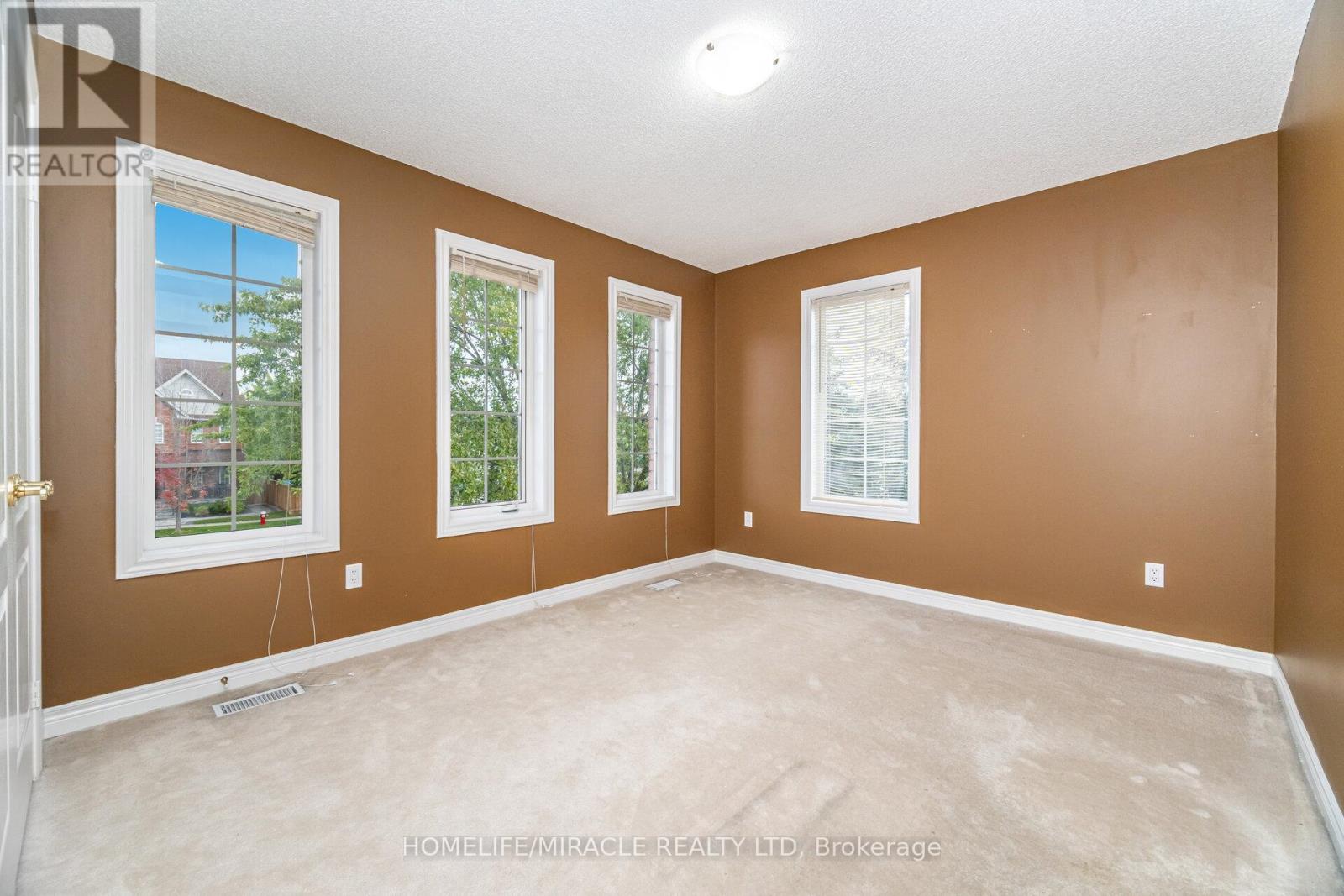 7064 Walworth Court, Mississauga, Ontario  L5N 7L4 - Photo 32 - W12455472
