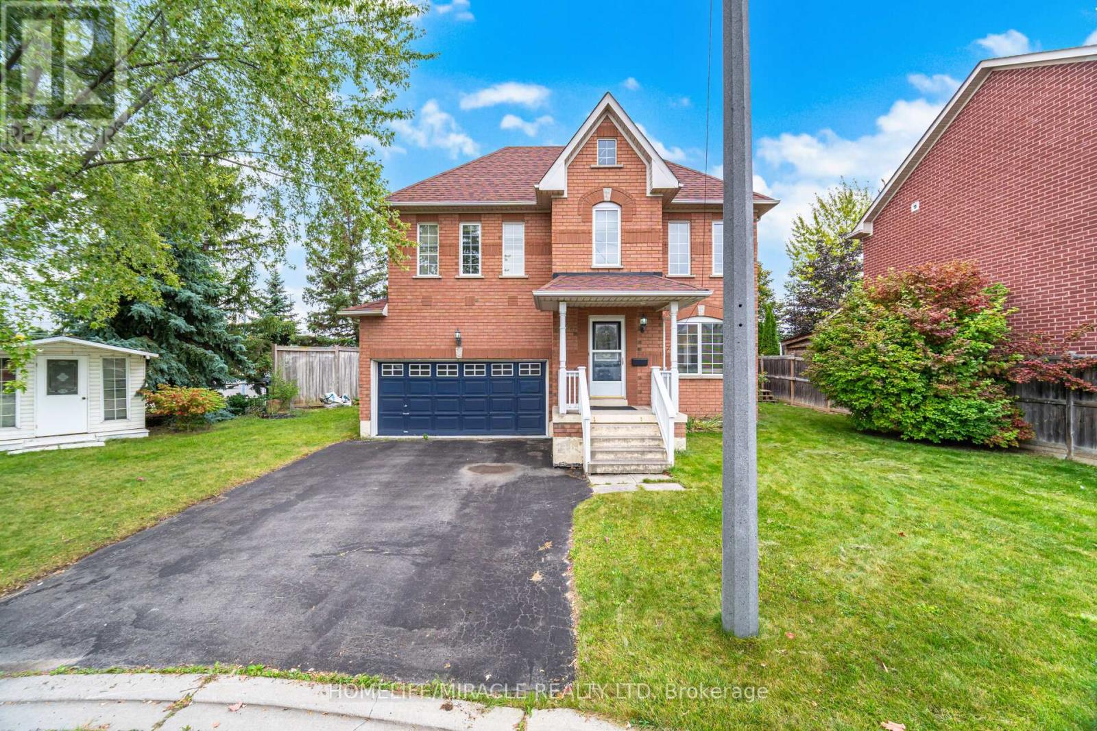 7064 Walworth Court, Mississauga, Ontario  L5N 7L4 - Photo 4 - W12455472