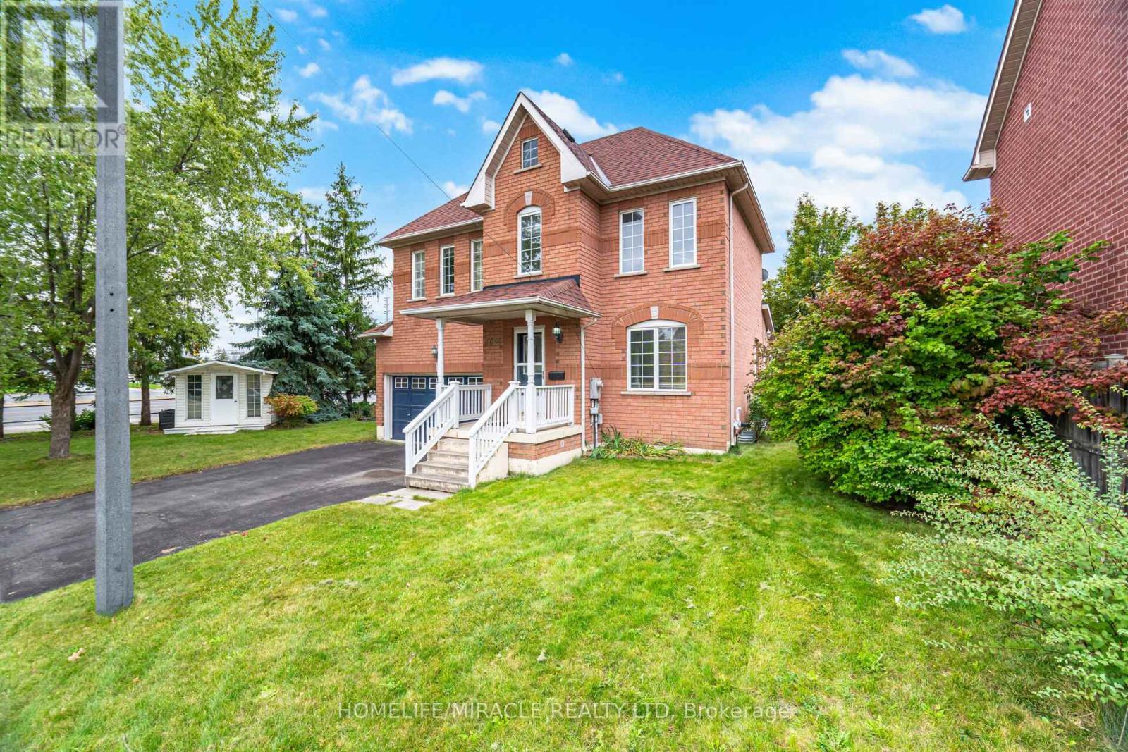 7064 Walworth Court, Mississauga, Ontario  L5N 7L4 - Photo 6 - W12455472