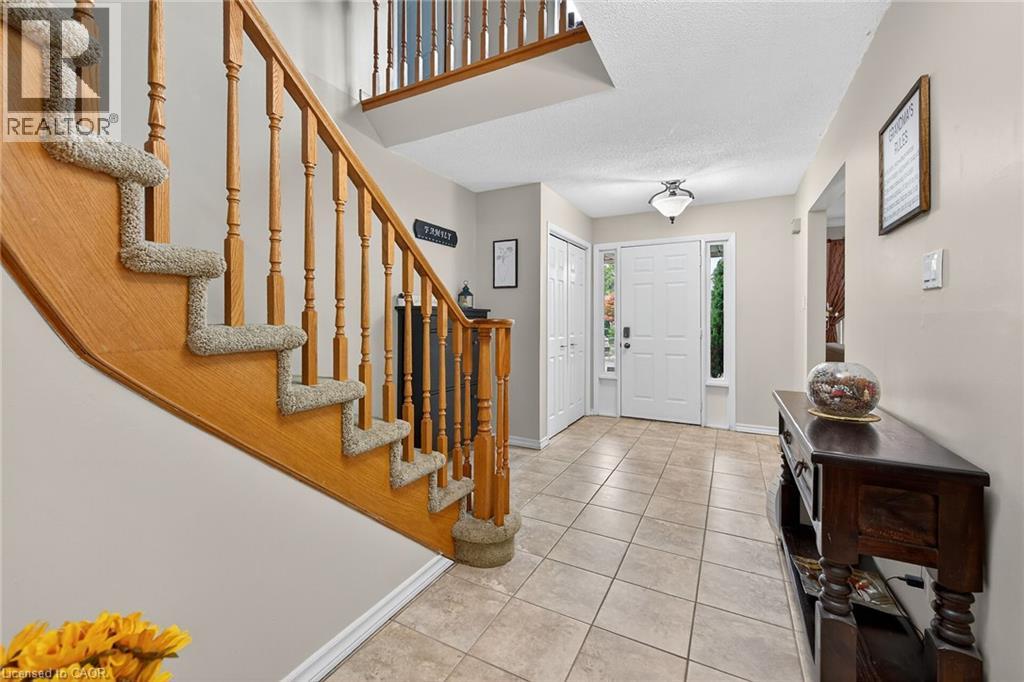 38 Allanbrook Street, Stoney Creek, Ontario  L8J 2E8 - Photo 5 - 40777961