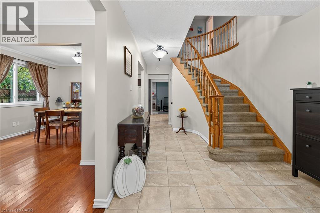 38 Allanbrook Street, Stoney Creek, Ontario  L8J 2E8 - Photo 6 - 40777961