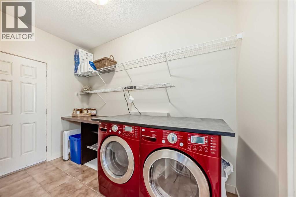 367 Hidden Creek Boulevard Nw, Calgary, Alberta  T3K 6J1 - Photo 17 - A2254245