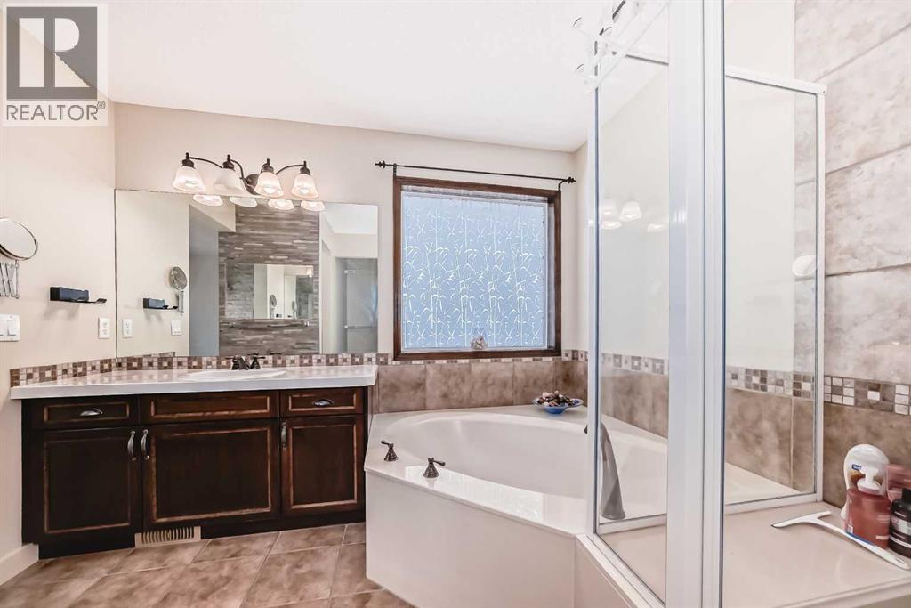 367 Hidden Creek Boulevard Nw, Calgary, Alberta  T3K 6J1 - Photo 22 - A2254245