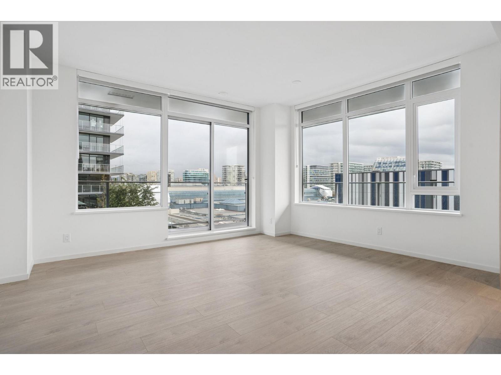 553 6500 Minoru Boulevard, Richmond, British Columbia  V6Y 0N2 - Photo 6 - R3055490