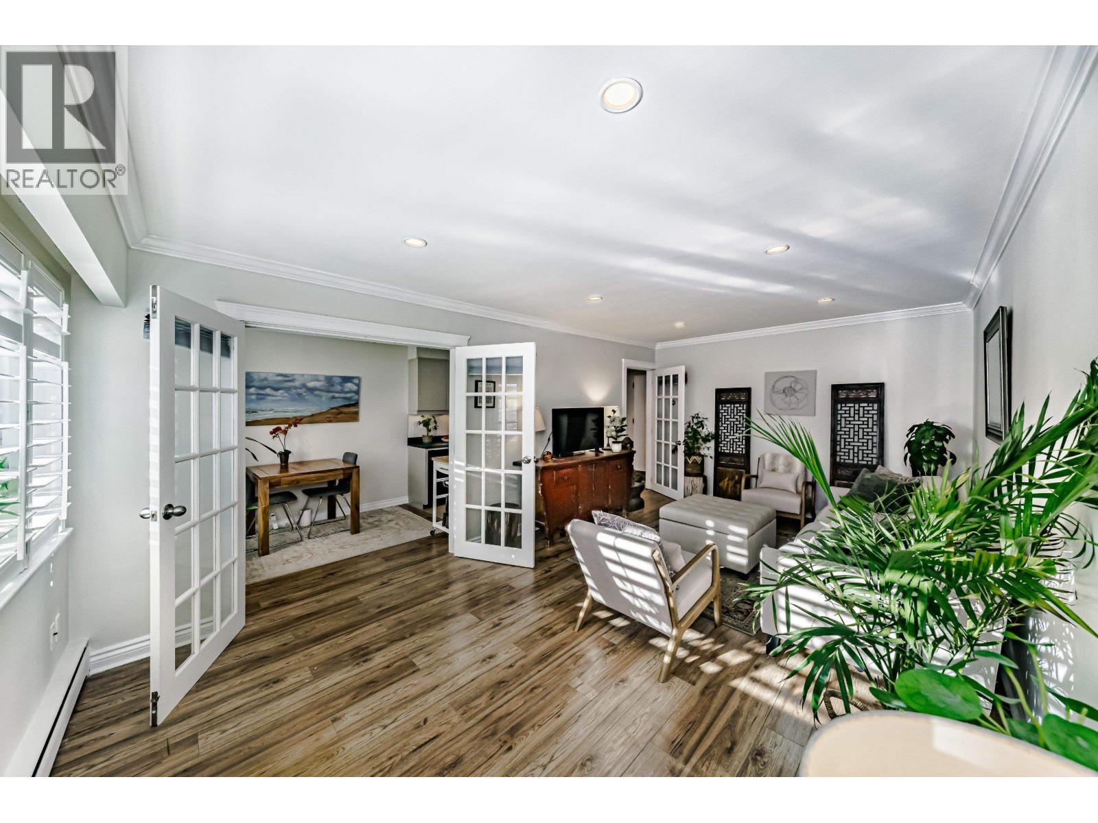 305 2430 Point Grey Road, Vancouver, British Columbia  V6K 1A2 - Photo 5 - R3057023