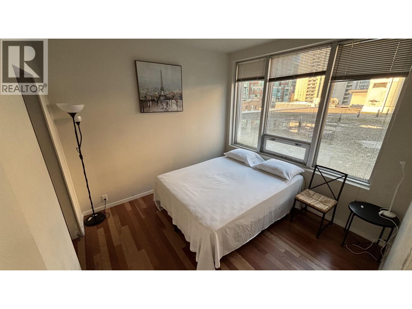 310 989 Nelson Street, Vancouver, British Columbia  V6Z 2S1 - Photo 2 - R3057229