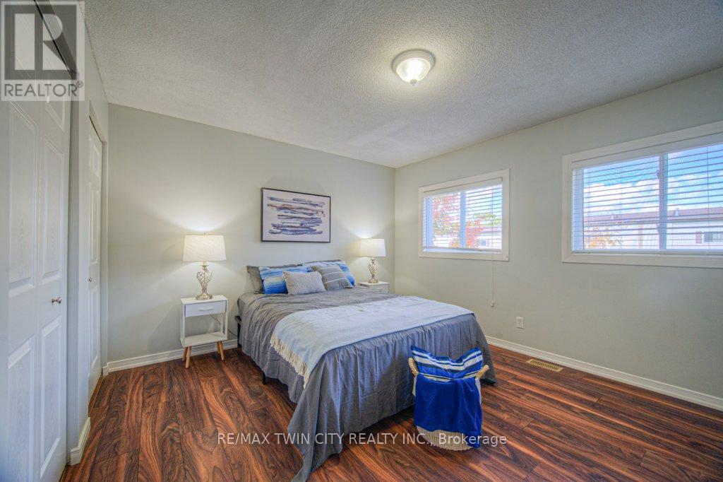 10 - 211 Veronica Drive, Kitchener, Ontario  N2A 2R8 - Photo 14 - X12455428