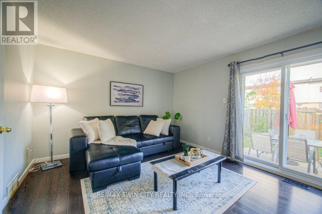 10 - 211 Veronica Drive, Kitchener, Ontario  N2A 2R8 - Photo 16 - X12455428