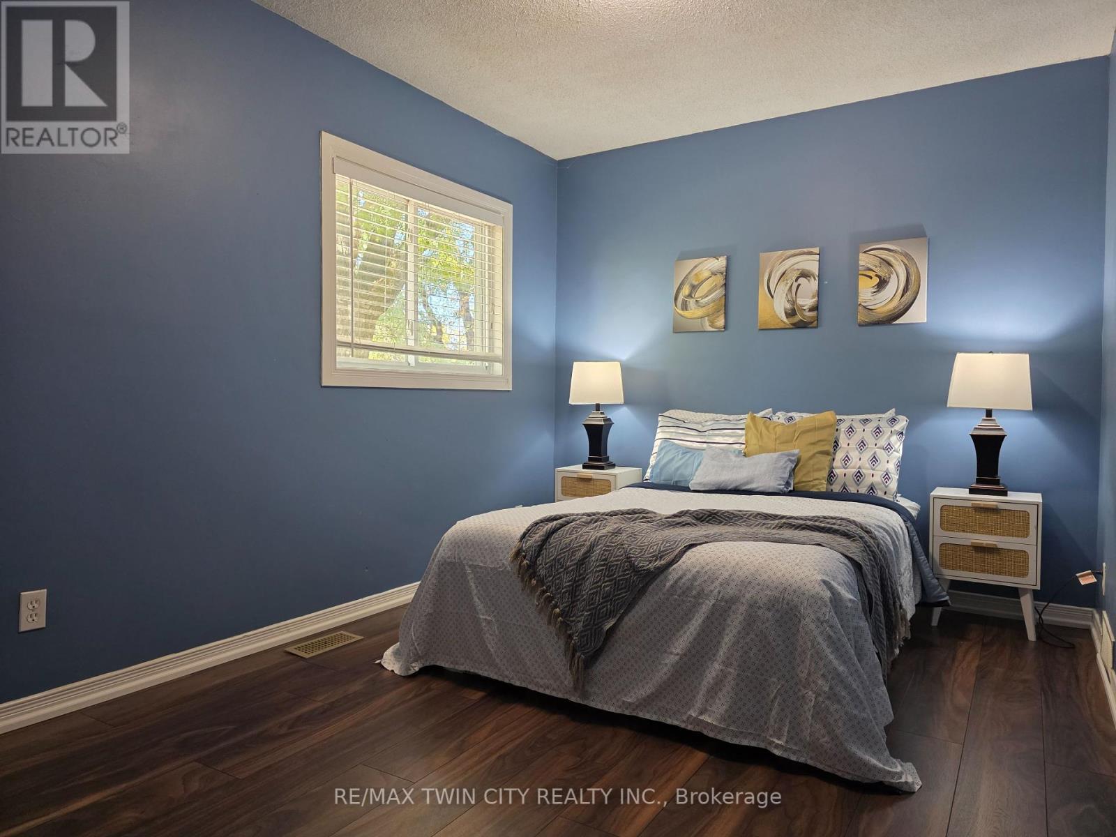 10 - 211 Veronica Drive, Kitchener, Ontario  N2A 2R8 - Photo 7 - X12455428