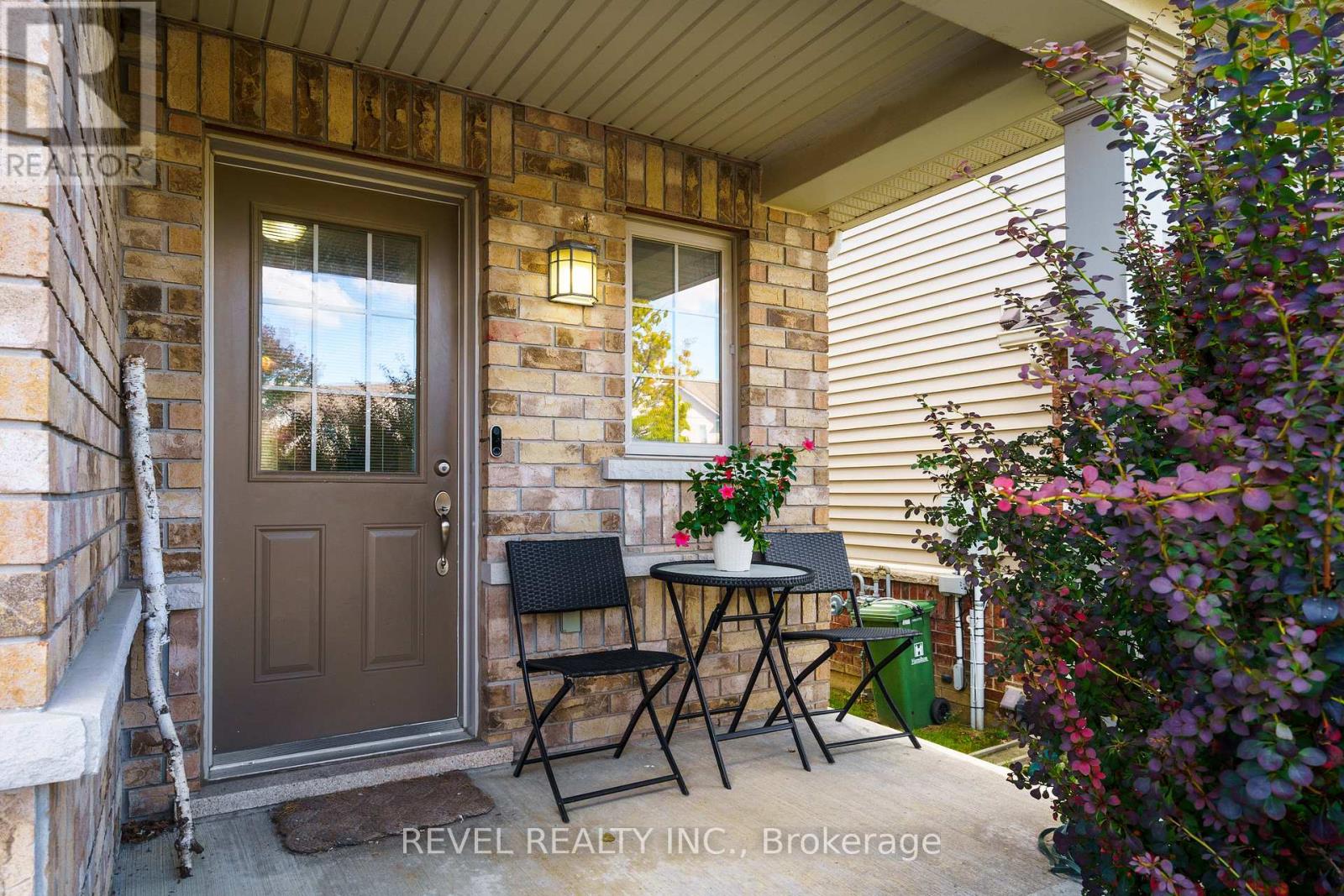 35 - 222 Fall Fair Way, Hamilton, Ontario  L0R 1C0 - Photo 2 - X12455430