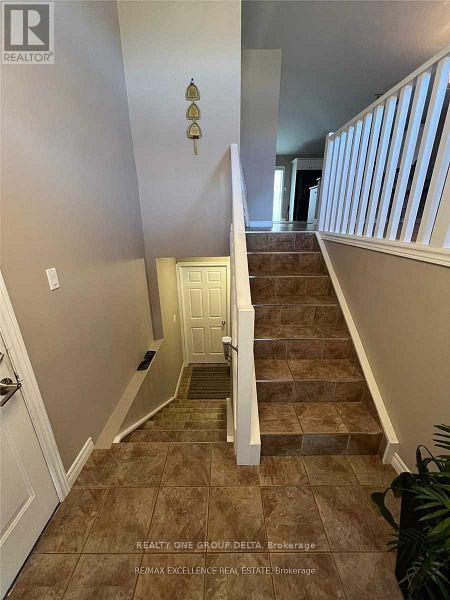 1519 Morningstar Avenue, Windsor, Ontario  N8P 1R2 - Photo 4 - X12455441