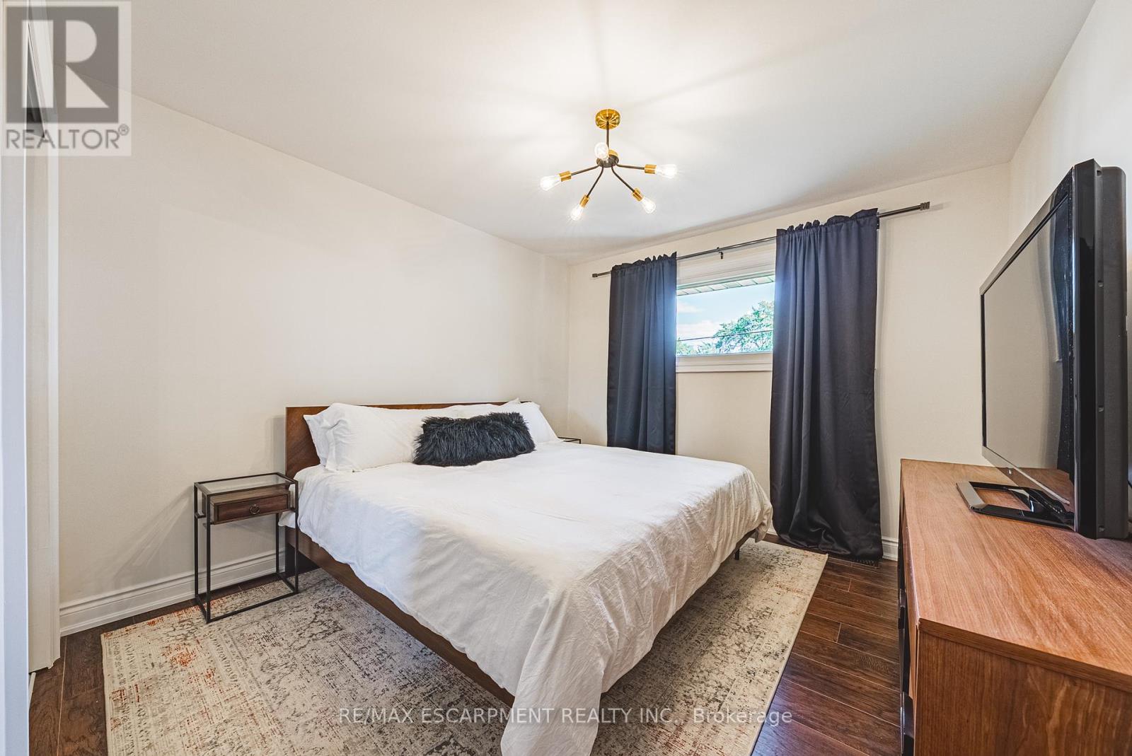 204 Fernwood Boulevard, Hamilton, Ontario  L8T 3L4 - Photo 21 - X12455444