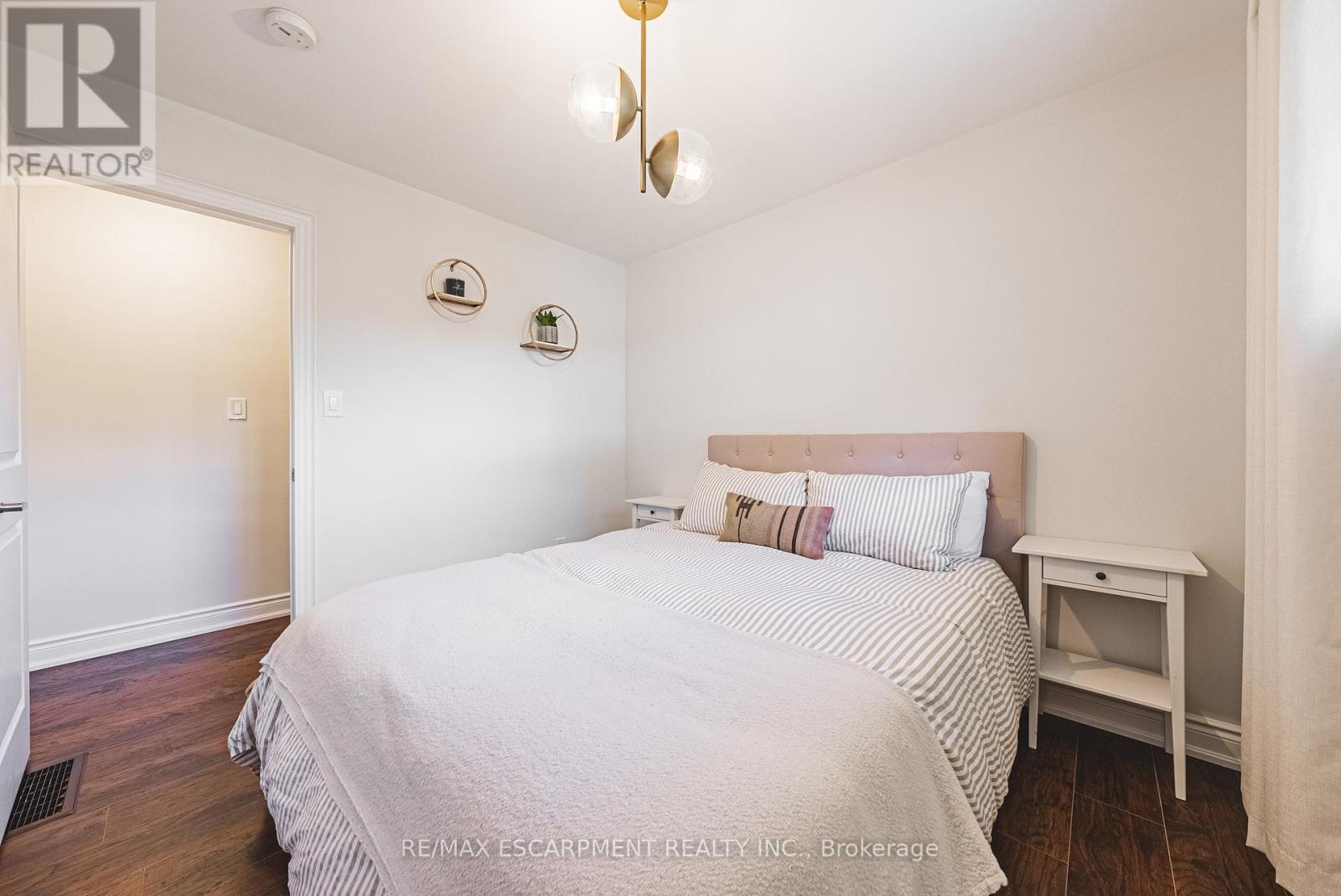 204 Fernwood Boulevard, Hamilton, Ontario  L8T 3L4 - Photo 24 - X12455444