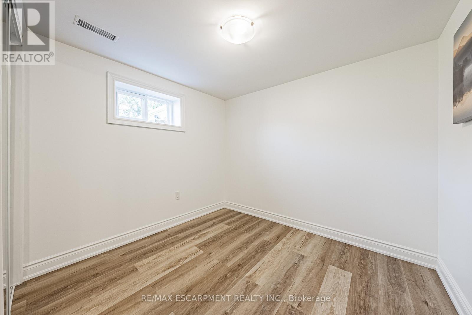 204 Fernwood Boulevard, Hamilton, Ontario  L8T 3L4 - Photo 34 - X12455444