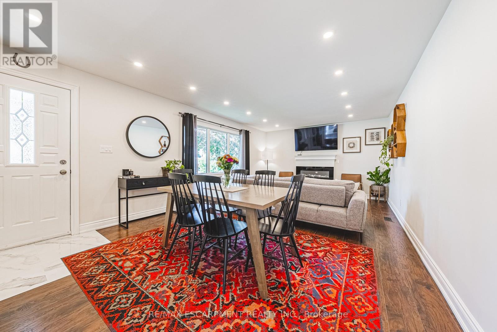 204 Fernwood Boulevard, Hamilton, Ontario  L8T 3L4 - Photo 7 - X12455444
