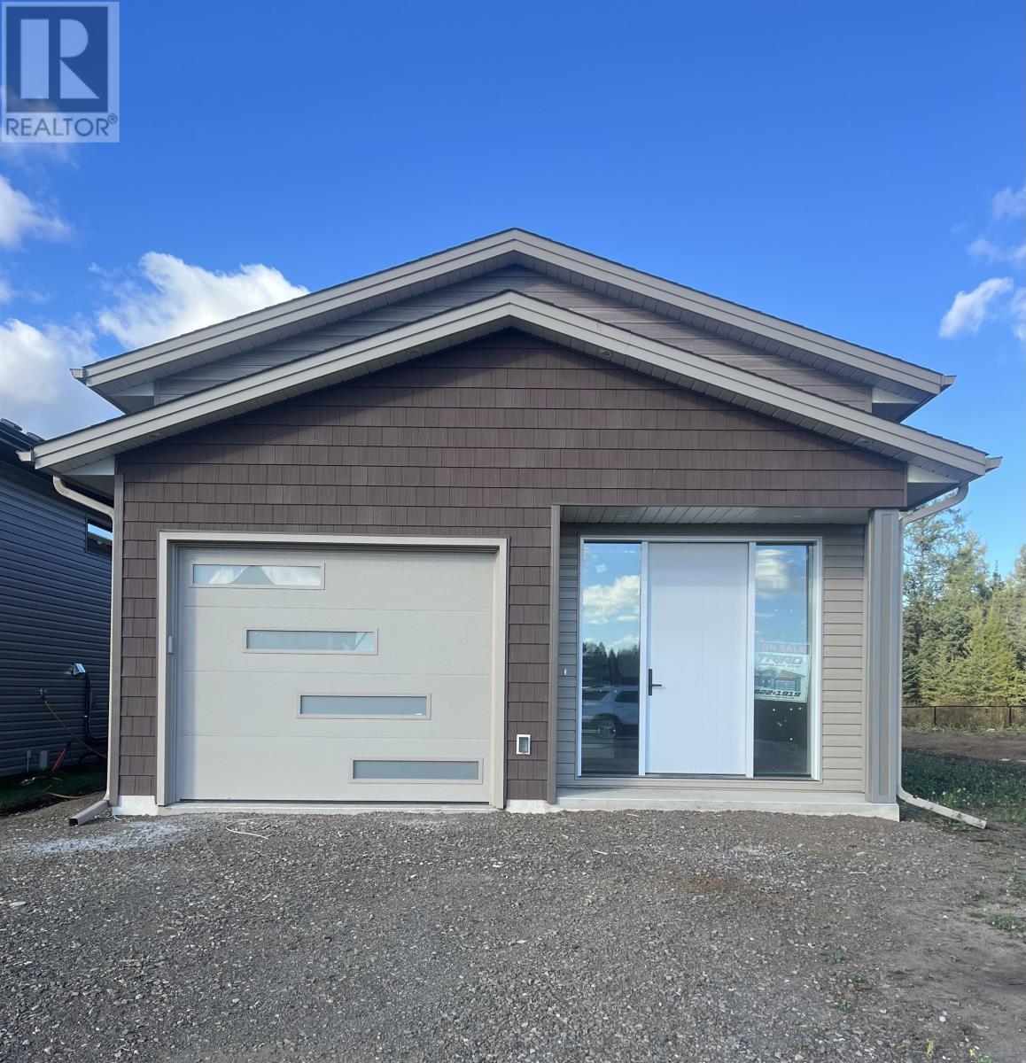 205 Bruin CRES, Thunder Bay, Ontario