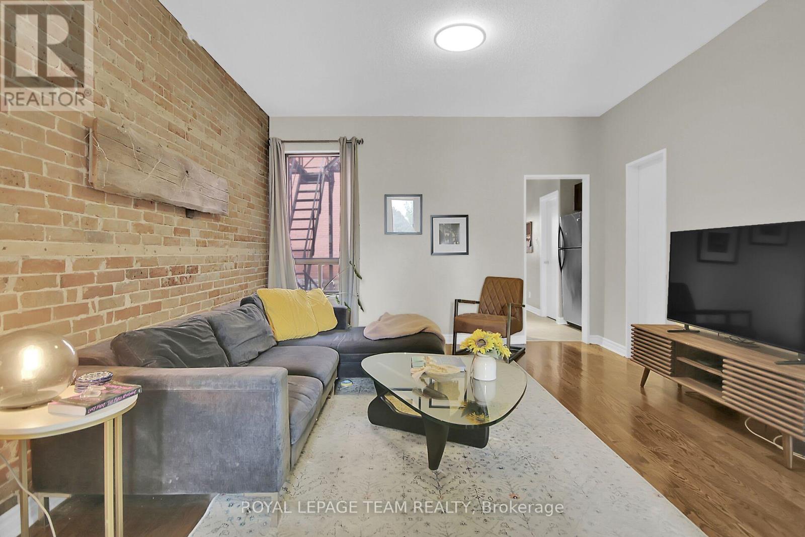 57 Argyle Avenue, Ottawa, Ontario  K2P 1B3 - Photo 8 - X12455502