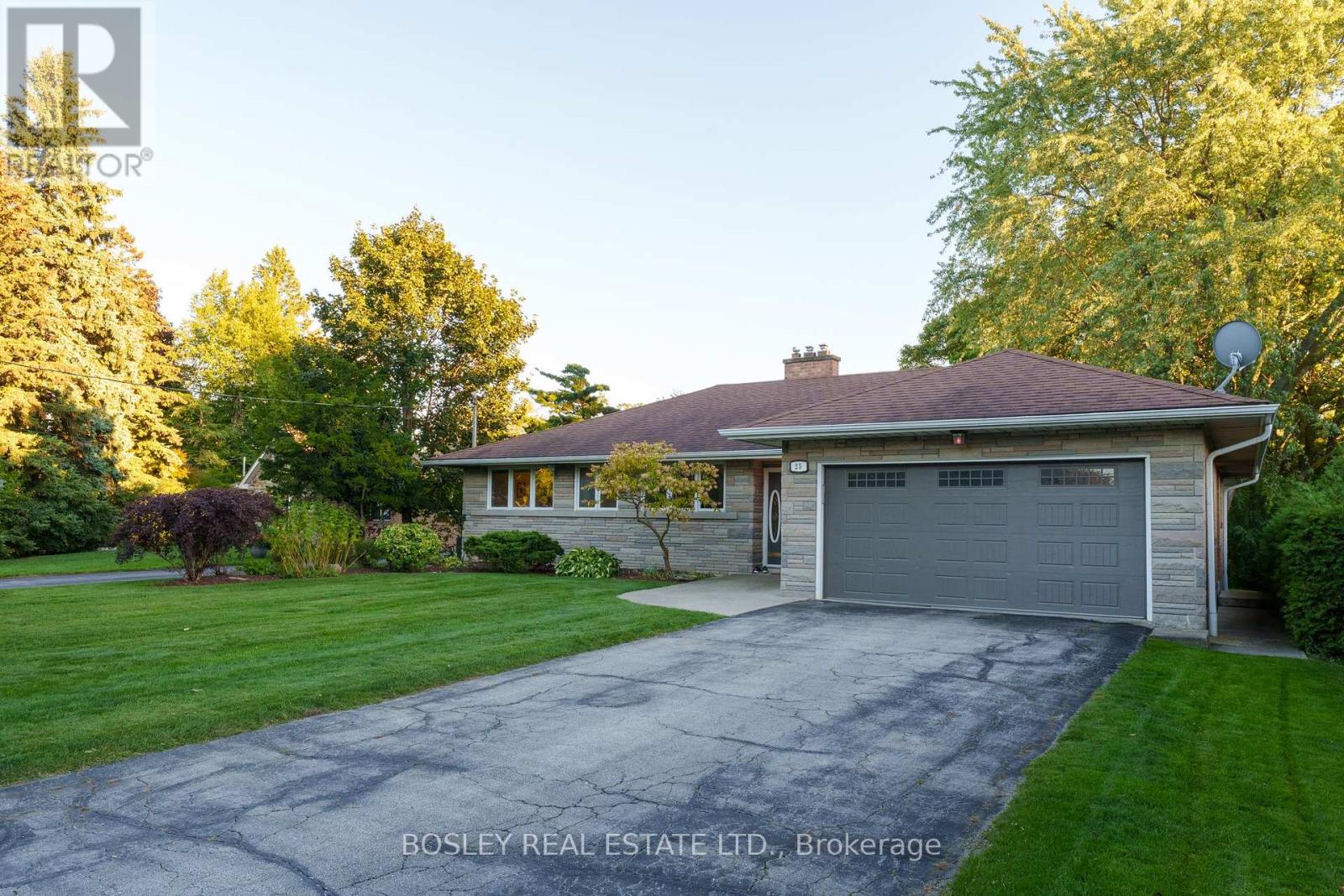 25 Ayre Point Road, Toronto, Ontario  M1M 1G4 - Photo 37 - E12454610