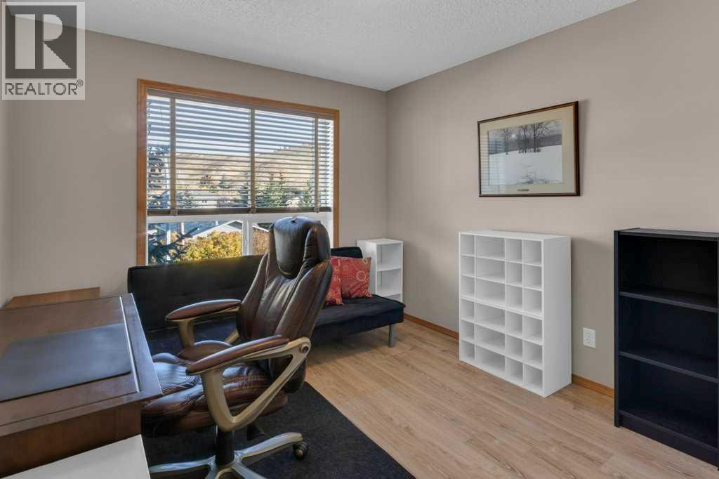 304, 128 Centre Avenue, Cochrane, Alberta  T4C 2K5 - Photo 10 - A2263244