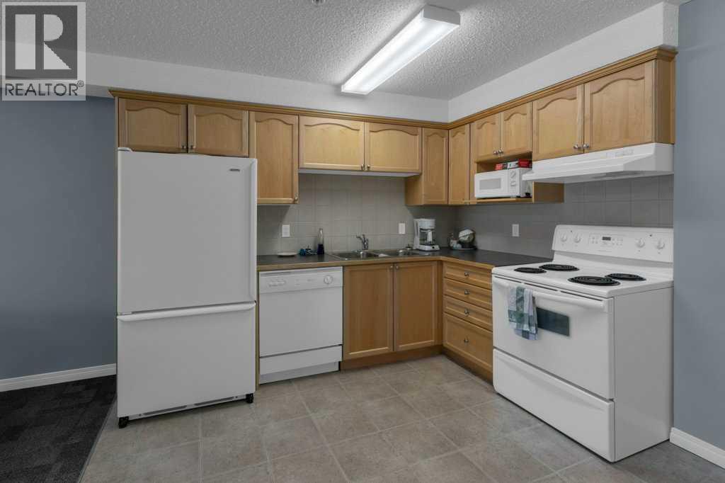 304, 128 Centre Avenue, Cochrane, Alberta  T4C 2K5 - Photo 15 - A2263244