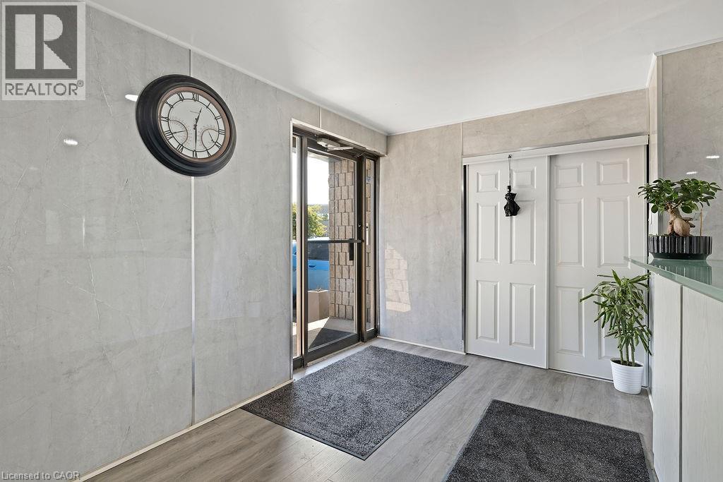 4640 Falletta Court, Lincoln, Ontario  L3J 0T7 - Photo 6 - 40778096