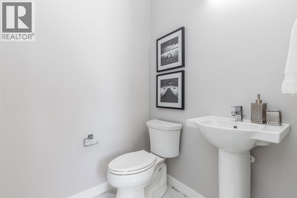 156 Bridgeport Green, Chestermere, Alberta  T1X 3C9 - Photo 10 - A2262330