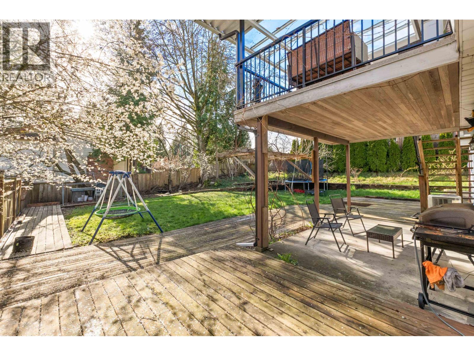 2333 Kirkstone Road, North Vancouver, British Columbia  V7J 3M1 - Photo 4 - R3057247