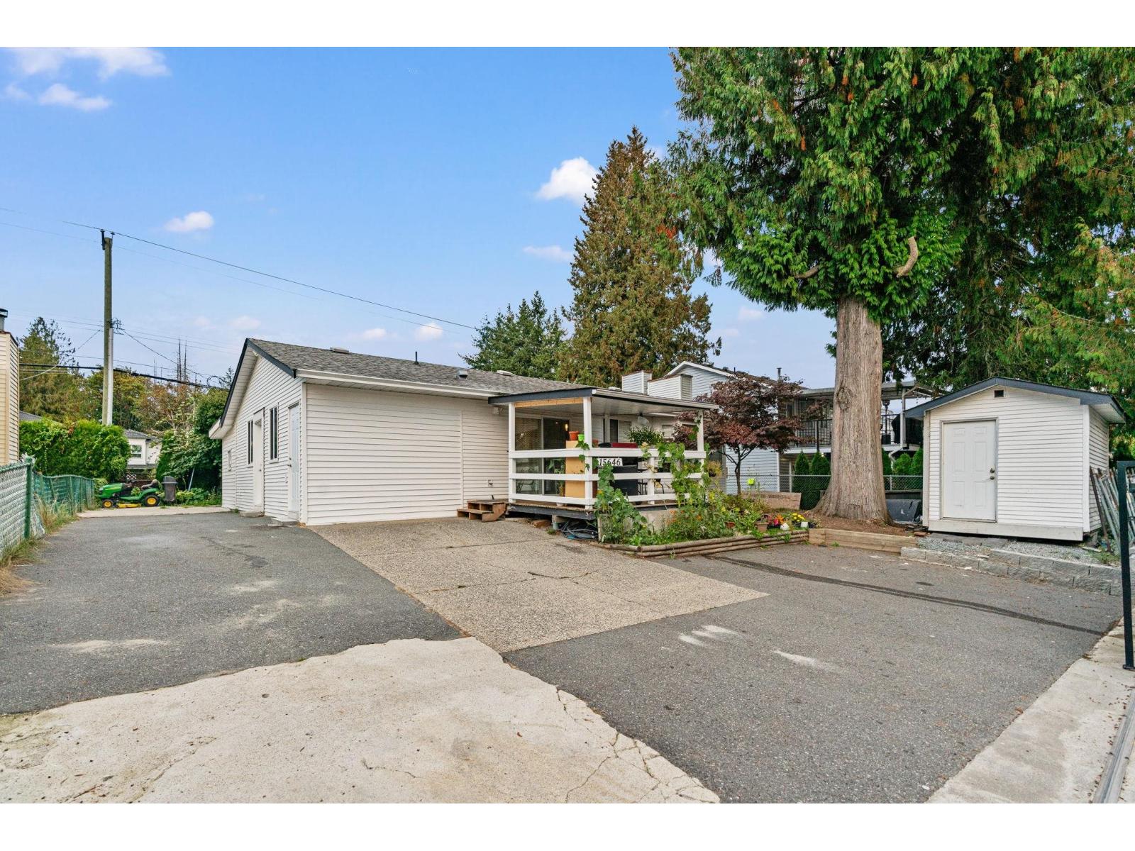 15646 96 Avenue, Surrey, British Columbia  V4N 2K9 - Photo 4 - R3055476