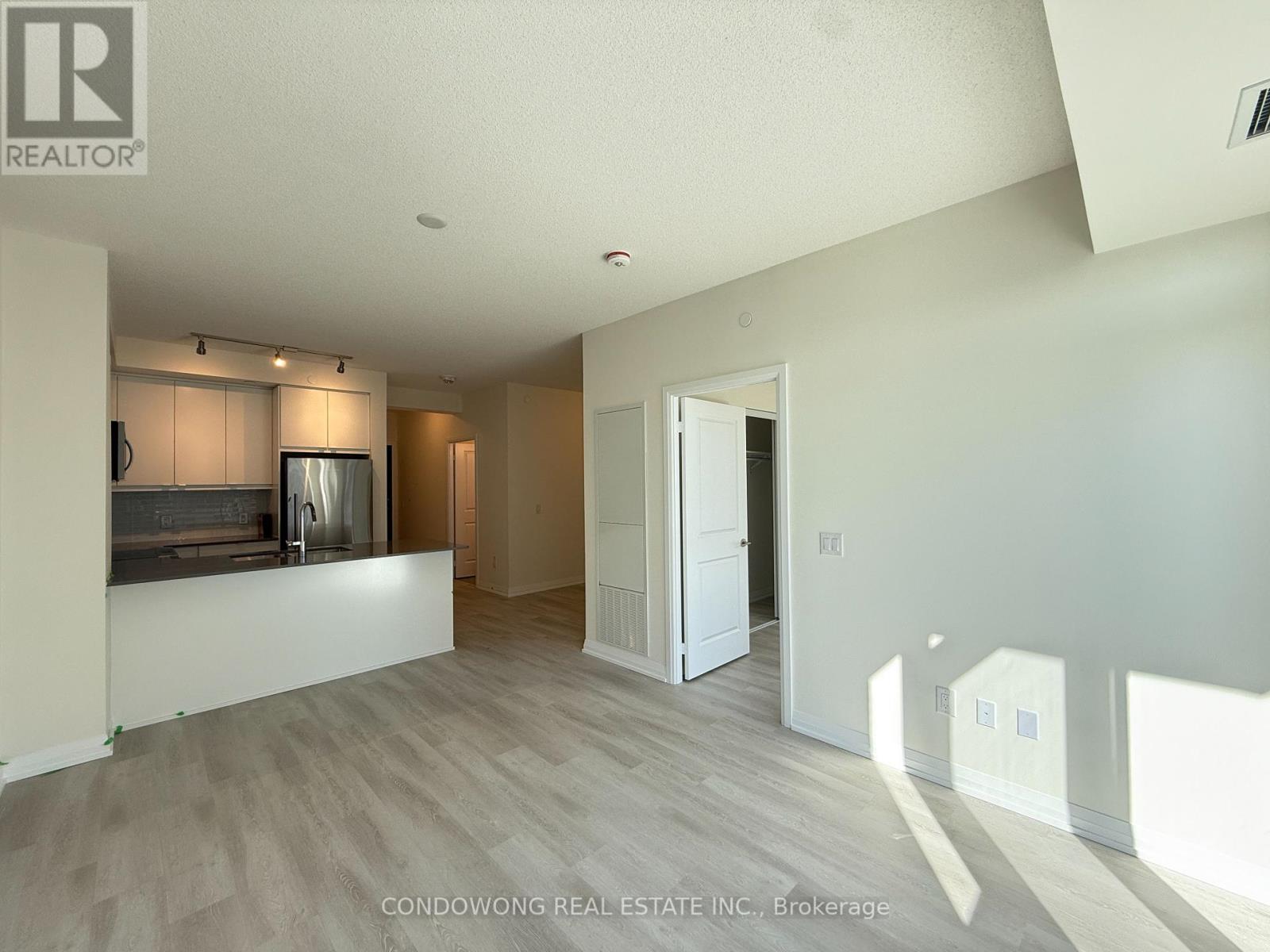 823 - 3270 Sheppard Avenue, Toronto, Ontario  M1T 0B3 - Photo 3 - E12455451