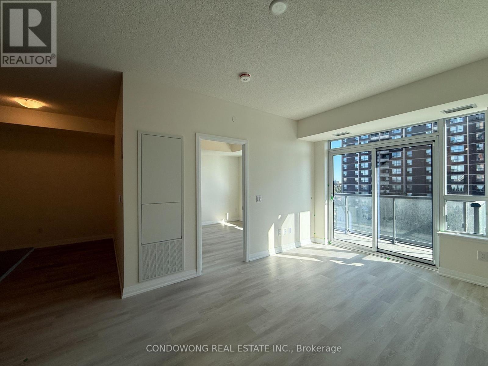 823 - 3270 Sheppard Avenue, Toronto, Ontario  M1T 0B3 - Photo 2 - E12455451