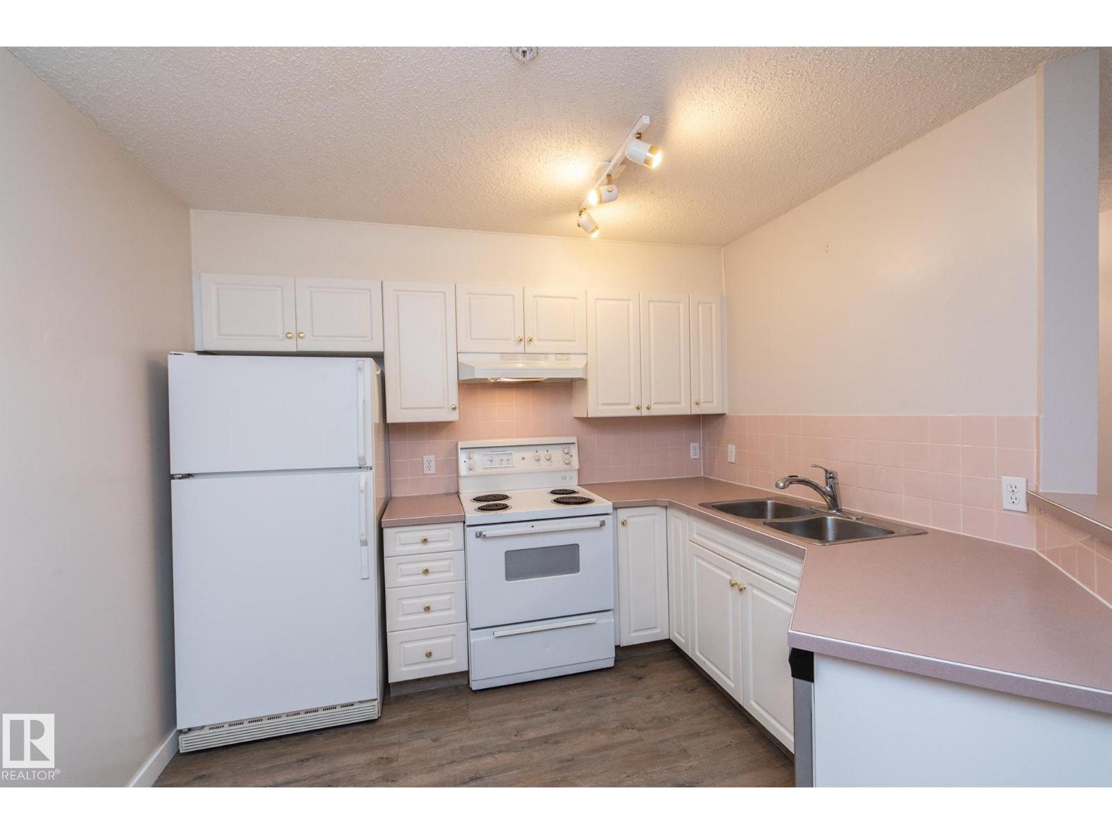 #112 11716 100 Av Nw, Edmonton, Alberta  T5K 2G3 - Photo 30 - E4461571