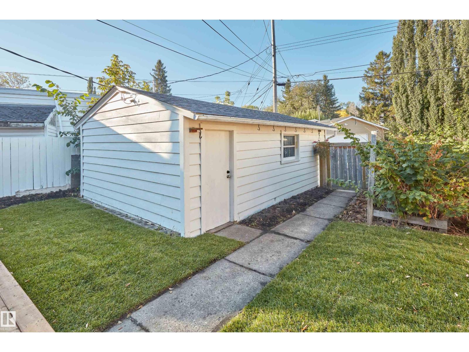 9203 Connors Rd Nw, Edmonton, Alberta  T6C 4B8 - Photo 37 - E4461572