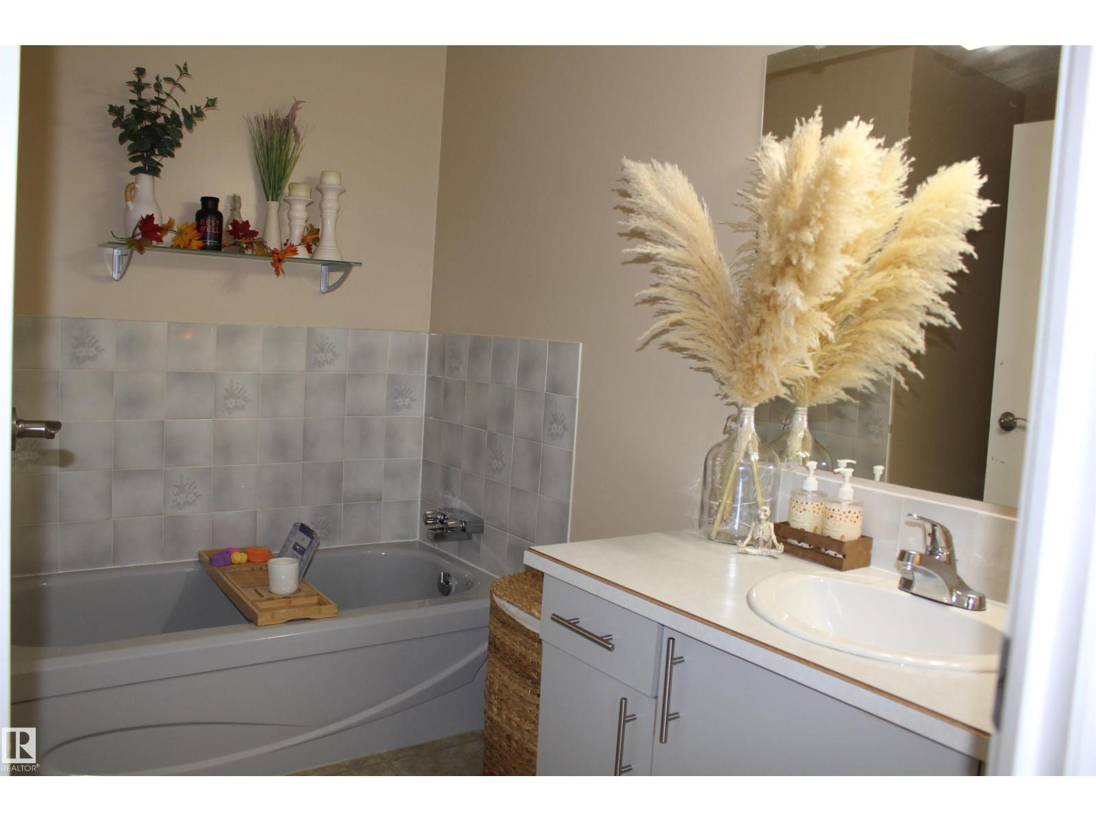 5221 54a St, Elk Point, Alberta  T0A 1A0 - Photo 11 - E4461573