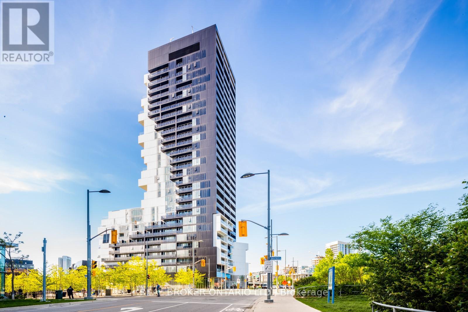 817 - 170 BAYVIEW AVENUE, Toronto, Ontario