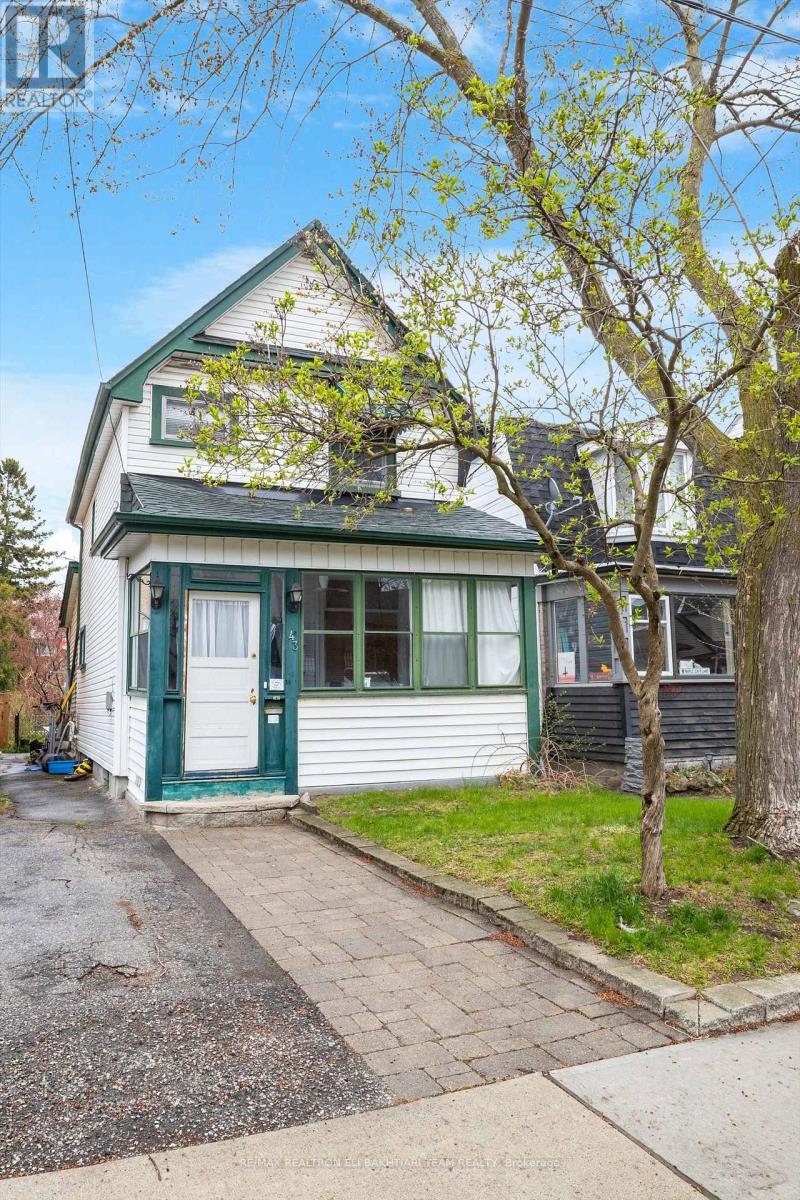 43 King Edward Avenue, Toronto, Ontario  M4C 5J5 - Photo 8 - E12455485