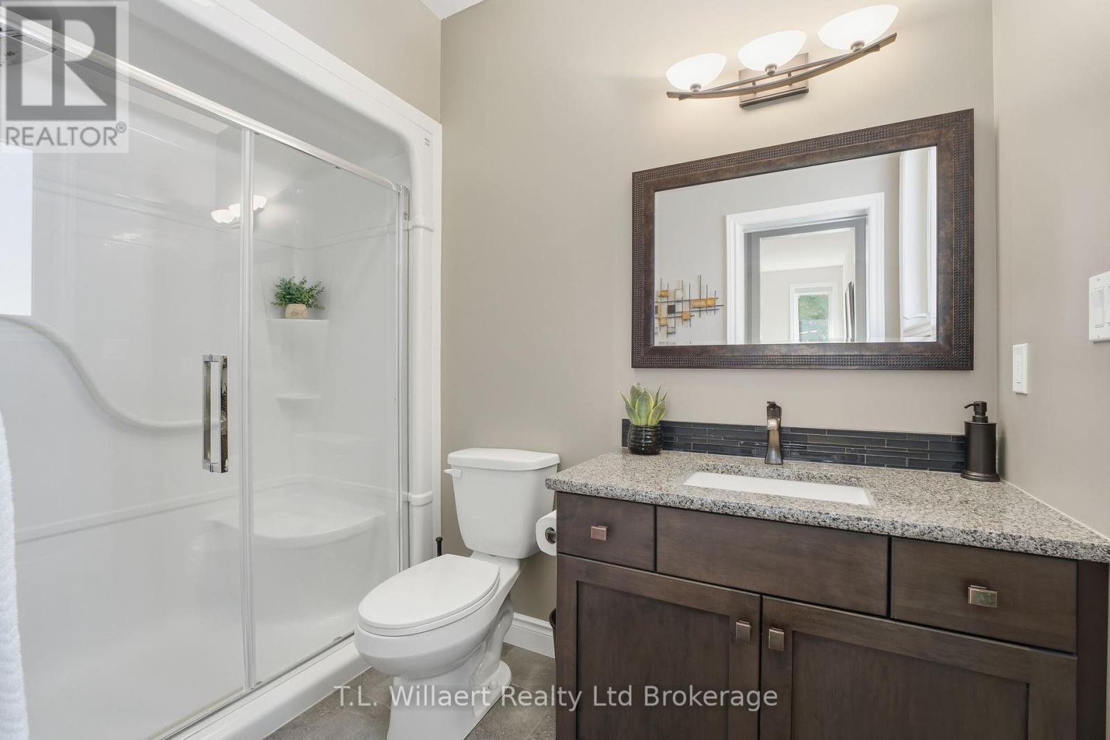 64 Colin Avenue, Tillsonburg, Ontario  N4G 0E5 - Photo 17 - X12455541