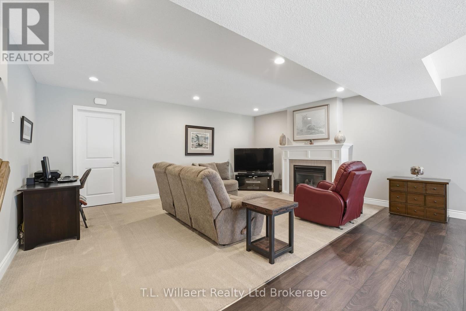 64 Colin Avenue, Tillsonburg, Ontario  N4G 0E5 - Photo 25 - X12455541