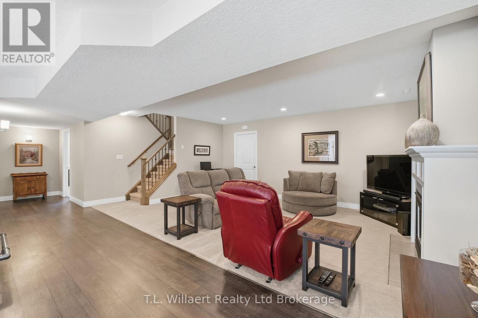 64 Colin Avenue, Tillsonburg, Ontario  N4G 0E5 - Photo 26 - X12455541
