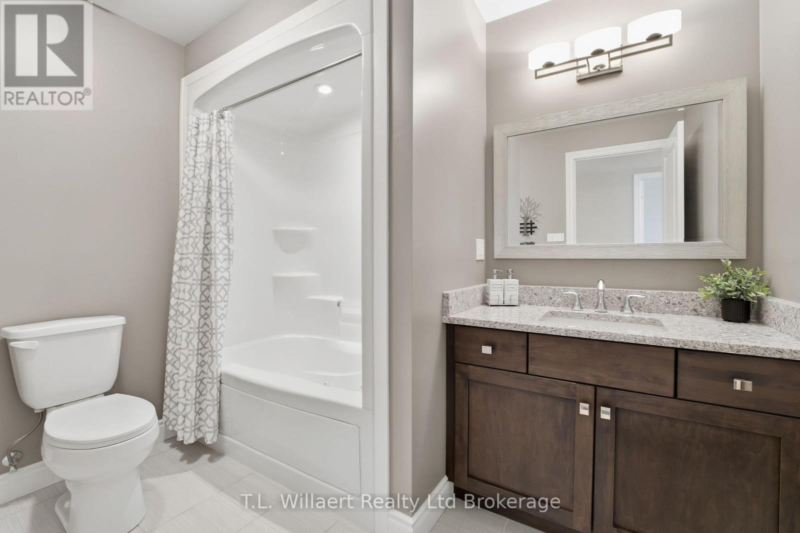 64 Colin Avenue, Tillsonburg, Ontario  N4G 0E5 - Photo 29 - X12455541