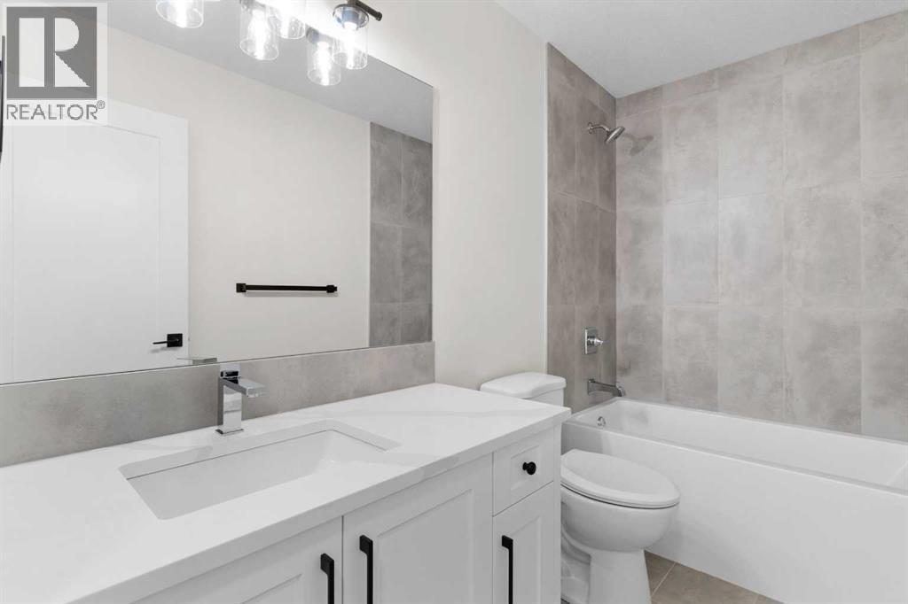 706 Mandalay Link, Carstairs, Alberta  T0M 0N0 - Photo 9 - A2263643
