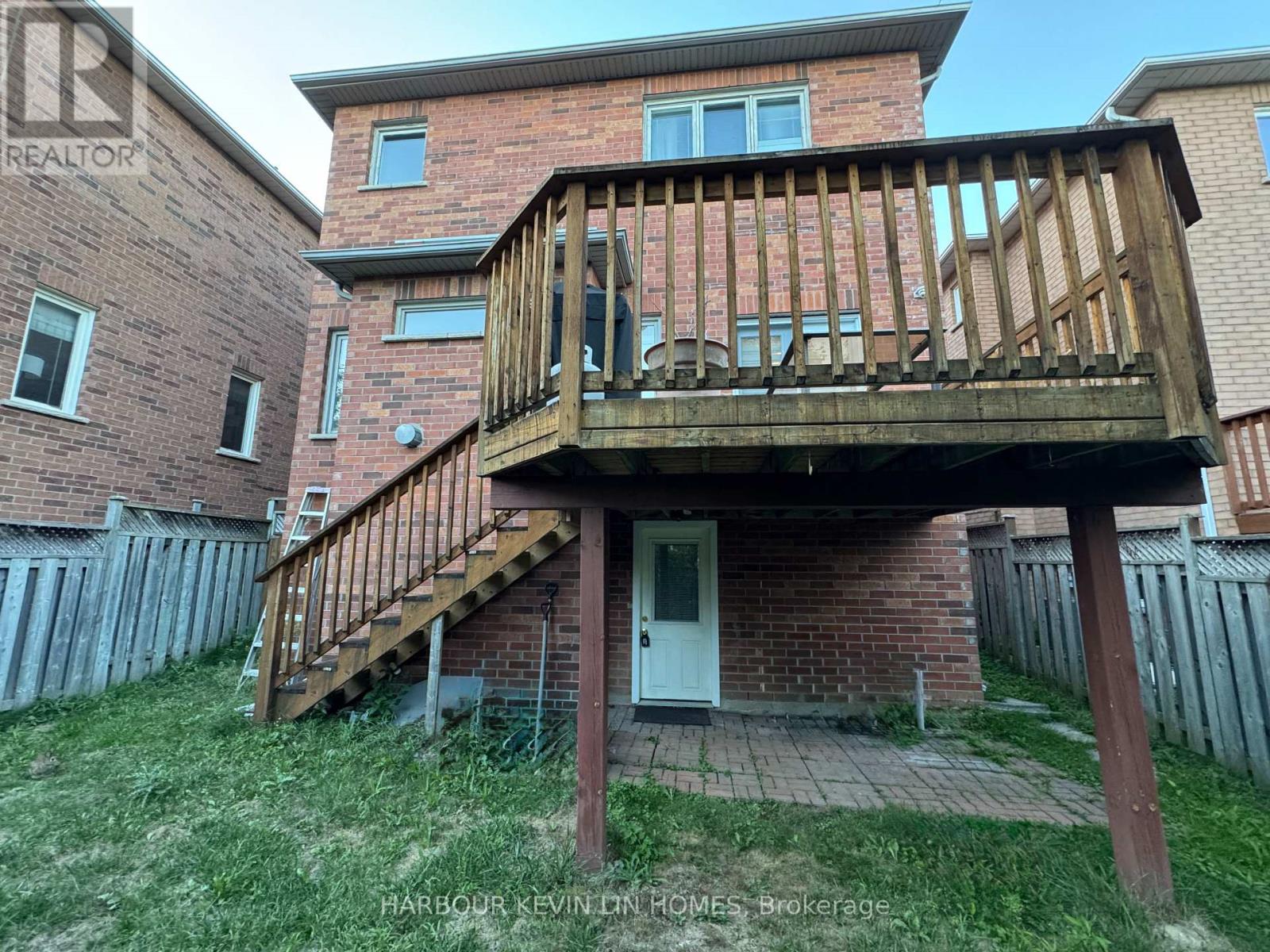 25 Desert View Crescent, Richmond Hill, Ontario  L4C 0K3 - Photo 7 - N12455488